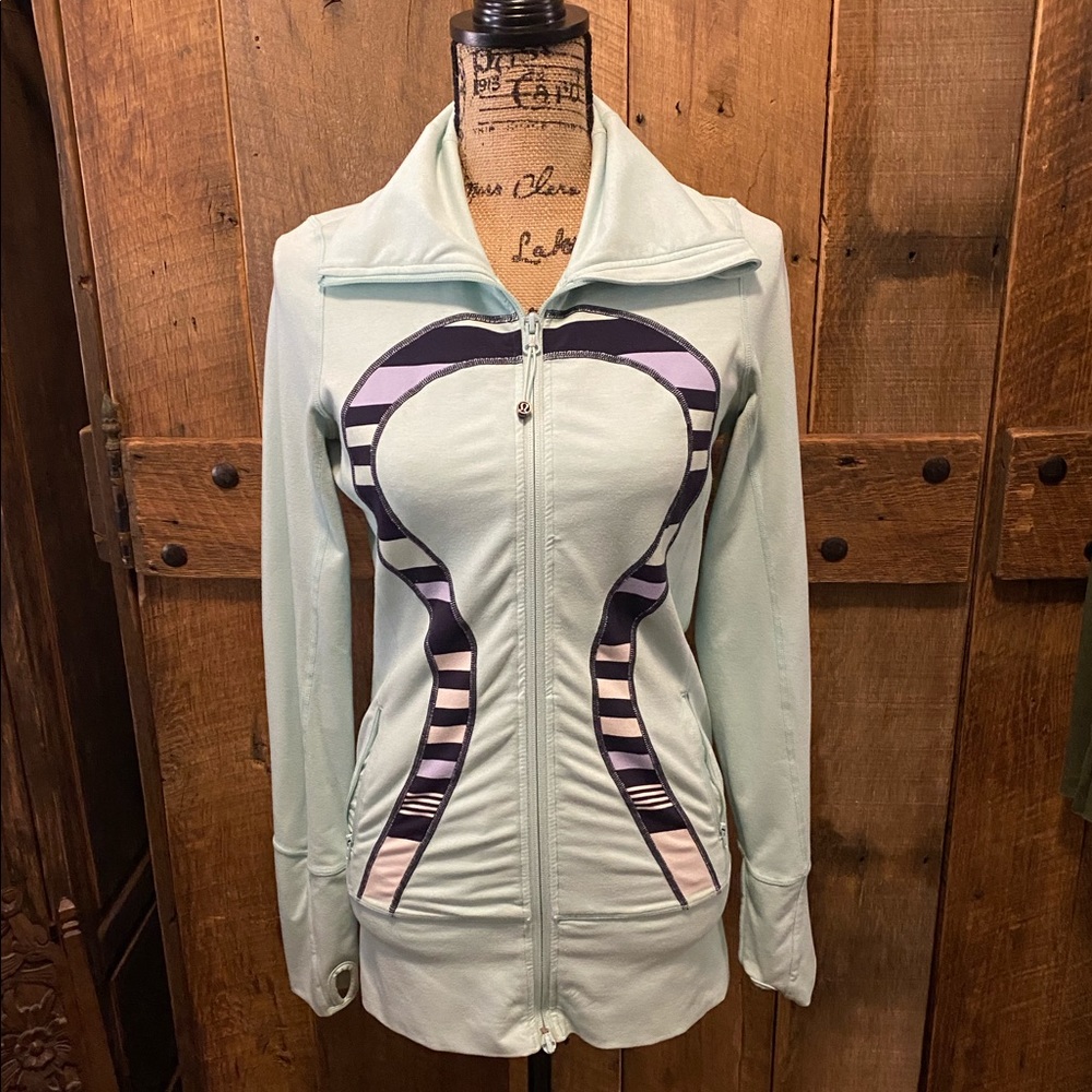 Excellent condition!! Lululemon jacket